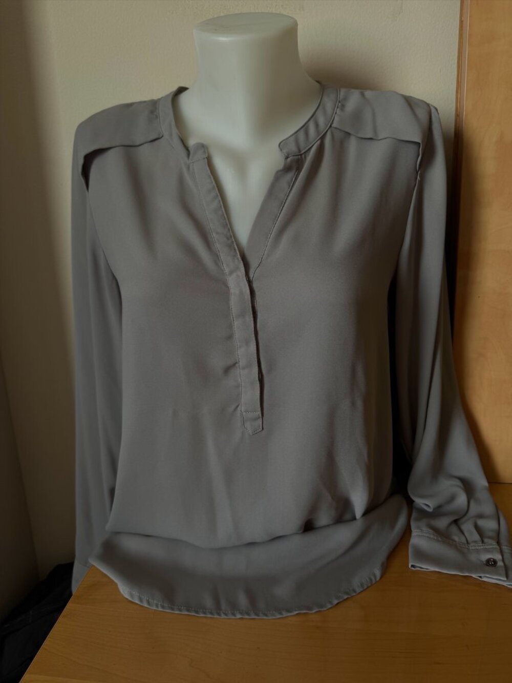 H&M's DE/NIM Light Elephant Gray V-Neck Long Sleeve Blouse